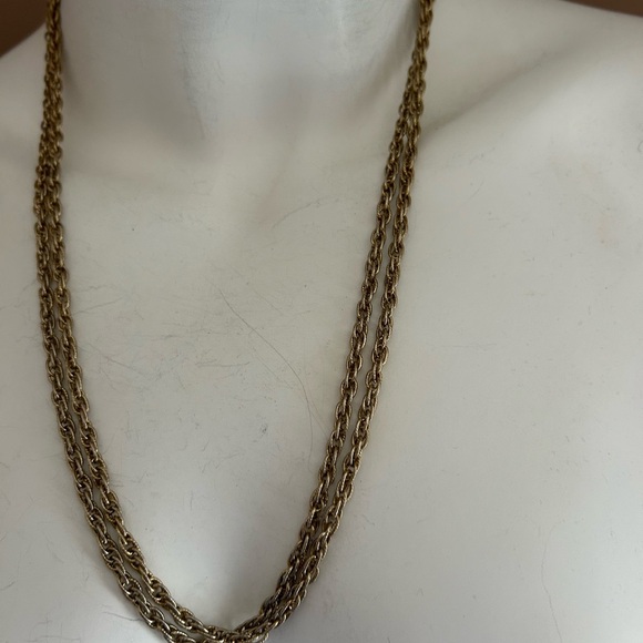5/$25 Elegant Gold Chain Necklace vintage 24 inches ❤️ - Picture 4 of 8